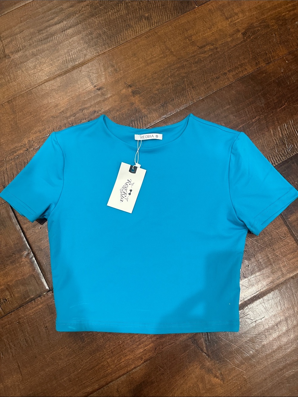 ReoRia Vibrant Teal Crewneck Crop Top